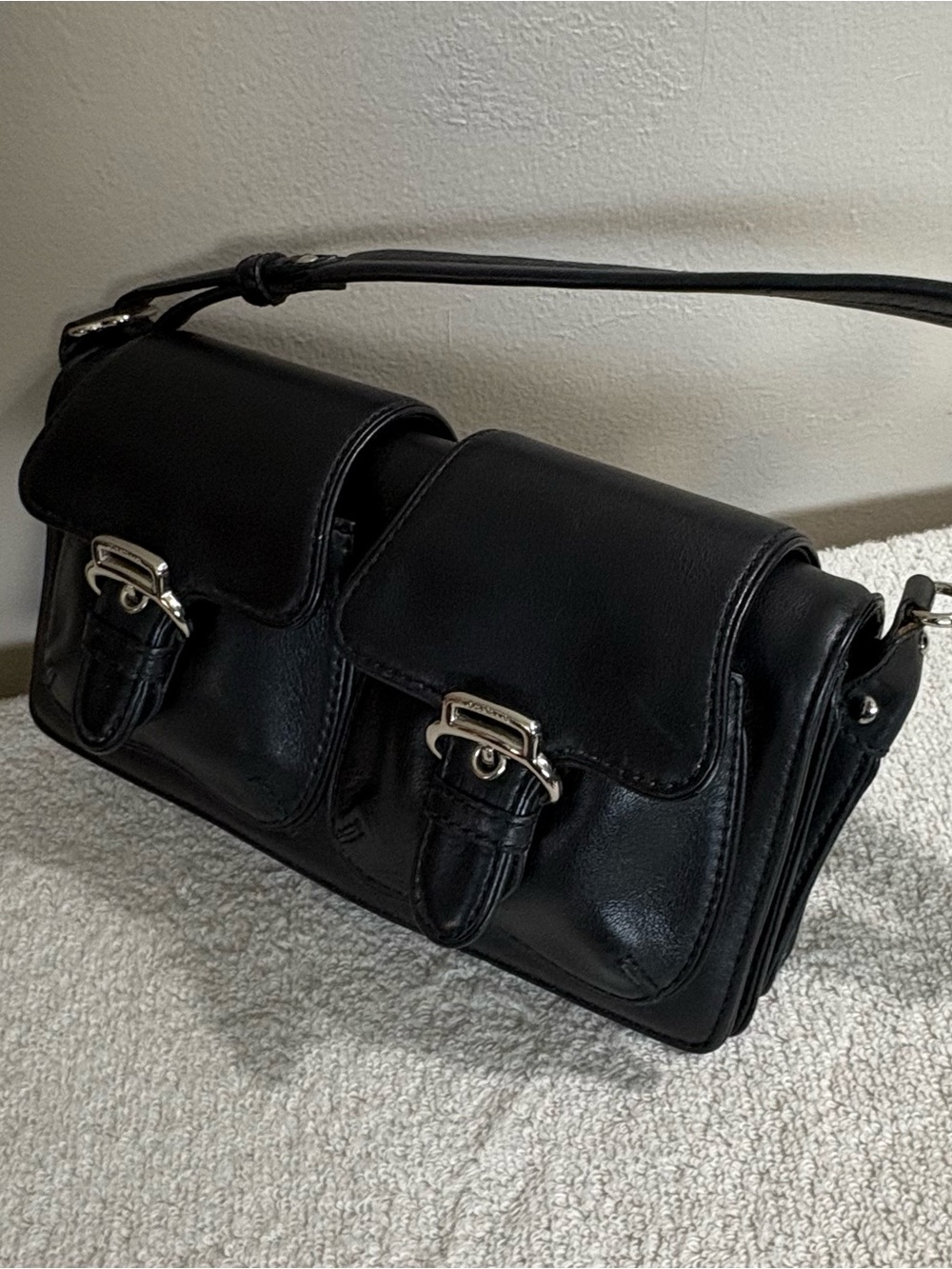 COLE HAAN Black Leather SMALL Classic SHOULDER Hand BAG Purse - Picture 2 of 7